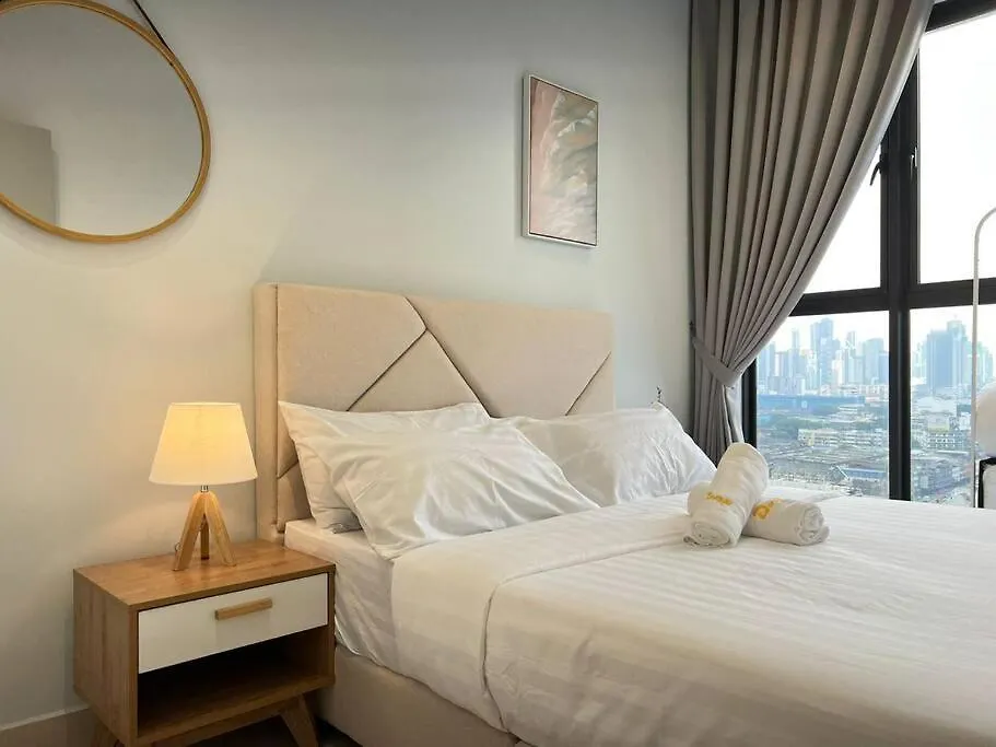 3R3B Klcity Centreview Kuala Lumpur