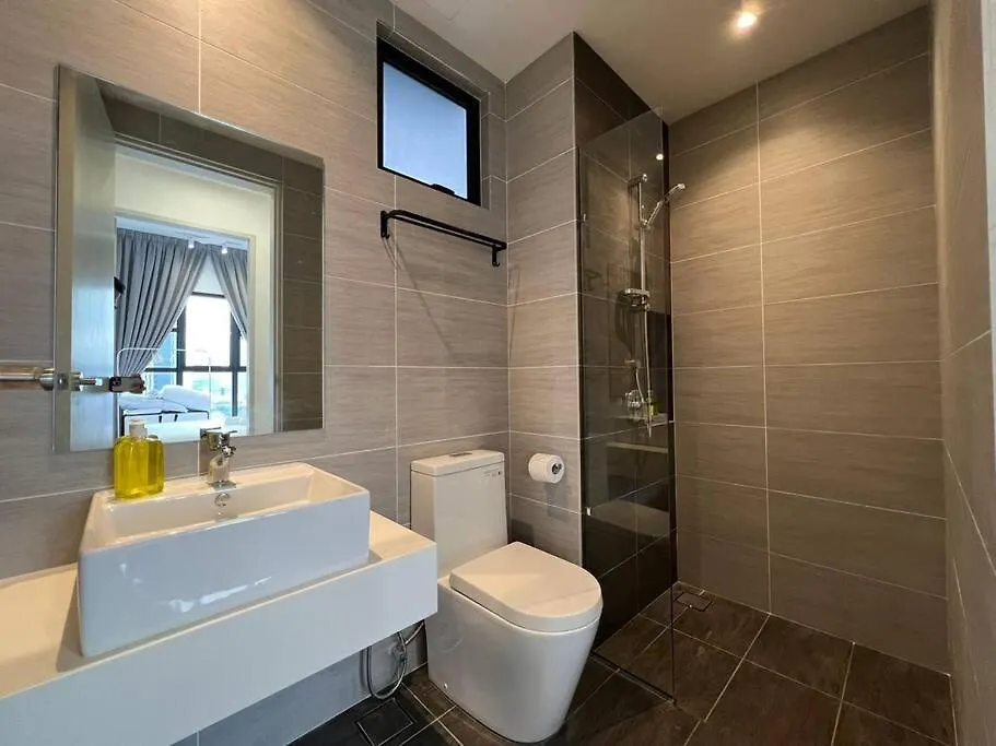 3R3B Klcity Centreview Kuala Lumpur